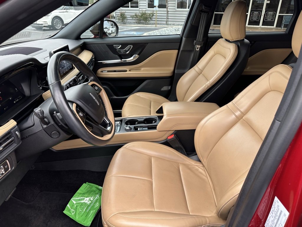 Used 2022 Lincoln Corsair Reserve image 11