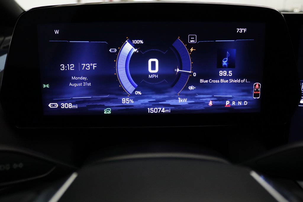 Certified 2024 Chevrolet Equinox EV LT FWD image 21