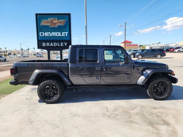 Used 2023 Jeep Gladiator Willys image 3
