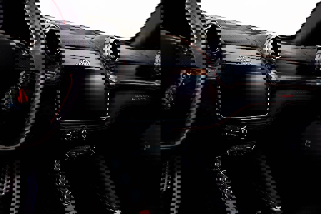 Certified 2019 Ferrari GTC4Lusso T RWD image 39