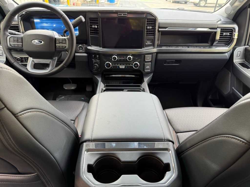 New 2026 Ford F250 Lariat w/ Black Appearance Package image 21