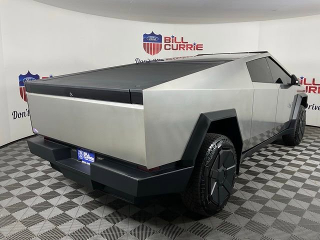 Used 2024 Tesla Cybertruck AWD Crew Cab image 3