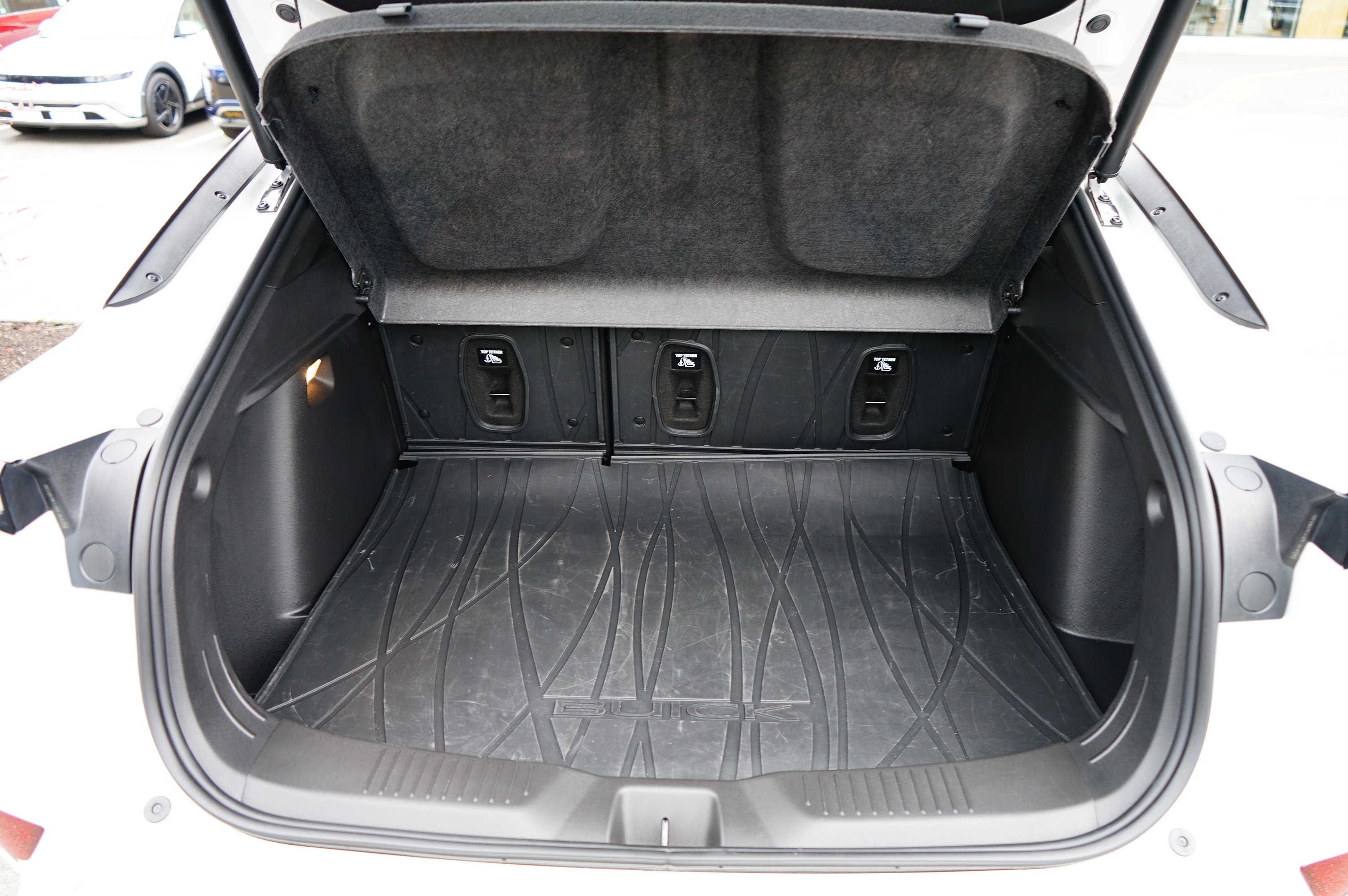 Used 2024 Buick Envista Avenir image 9