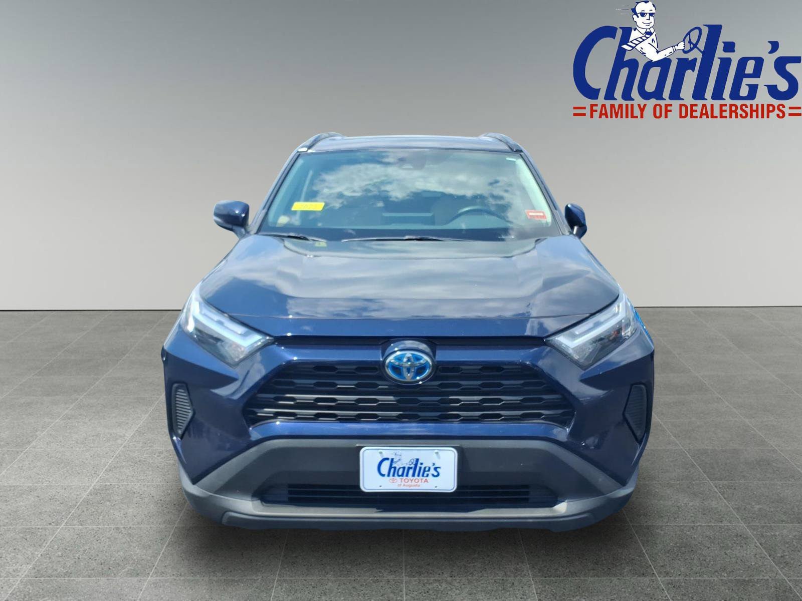 Used 2023 Toyota RAV4 XLE w/ Convenience Package AWD/4WD image 2