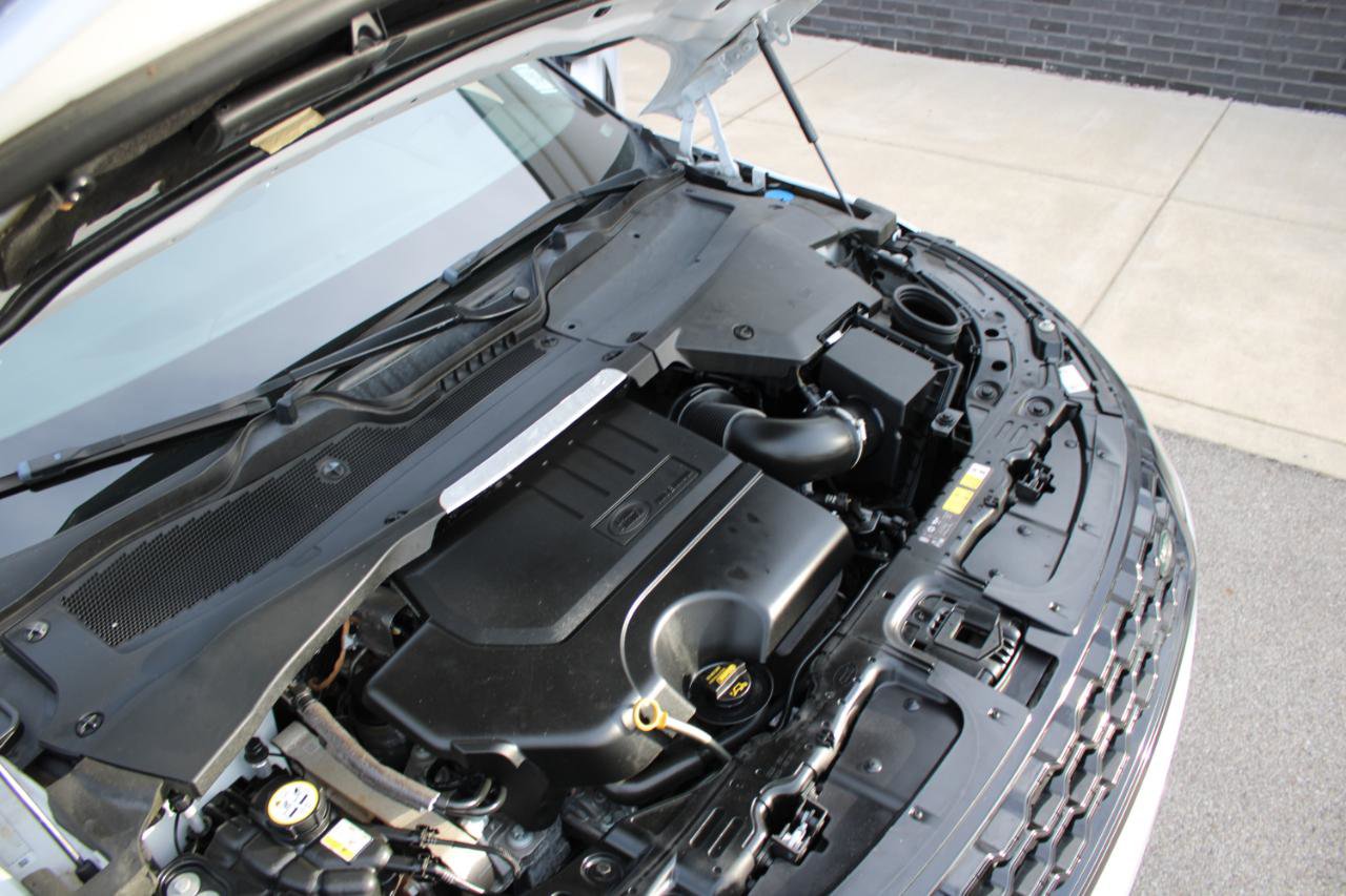Used 2020 Land Rover Range Rover Evoque SE image 28