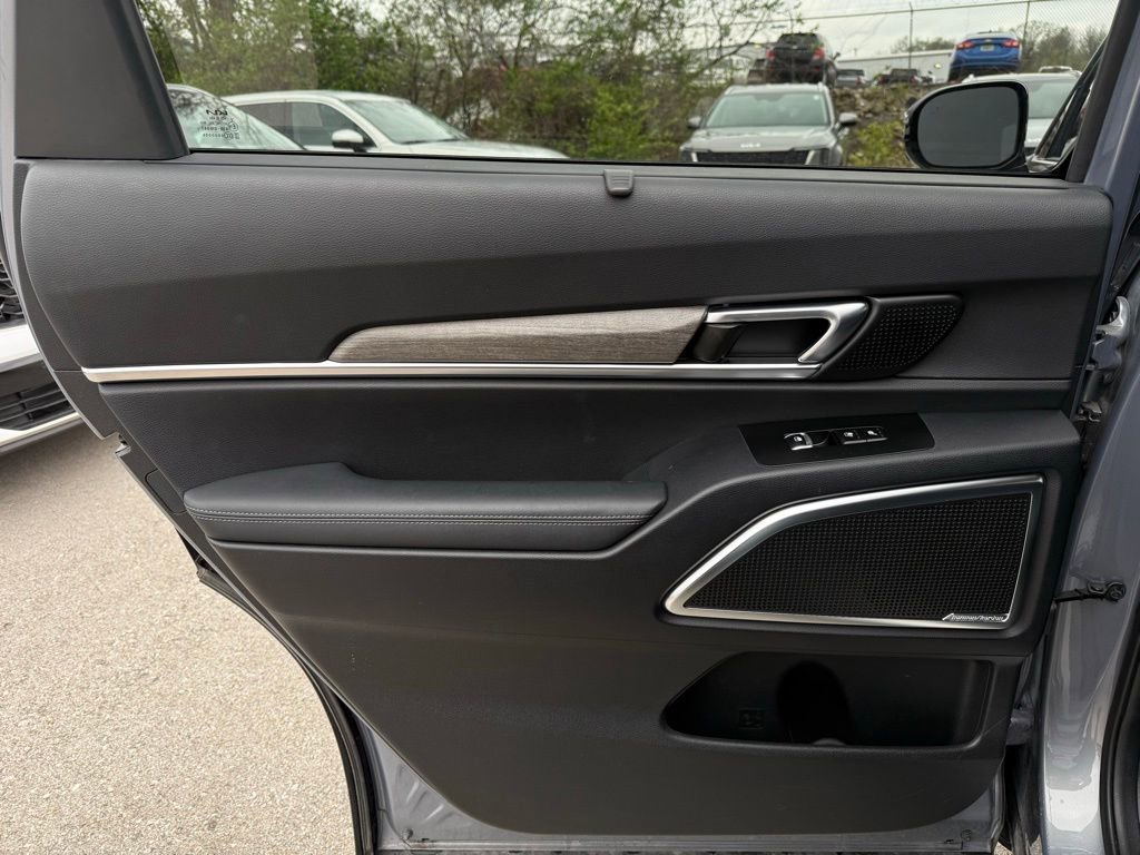 Certified 2022 Kia Telluride SX w/ SX Prestige Package image 8