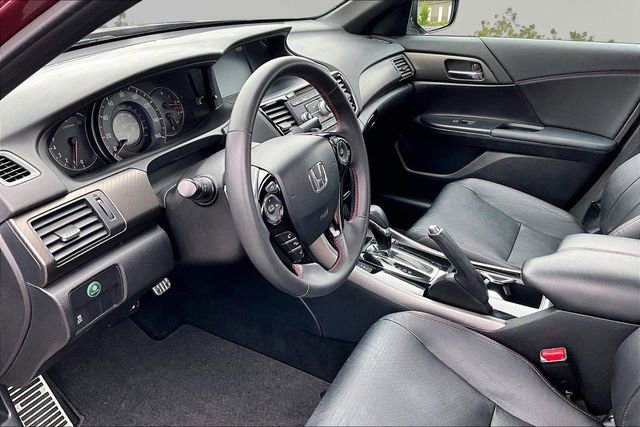 Used 2017 Honda Accord Sport Special Edition image 12