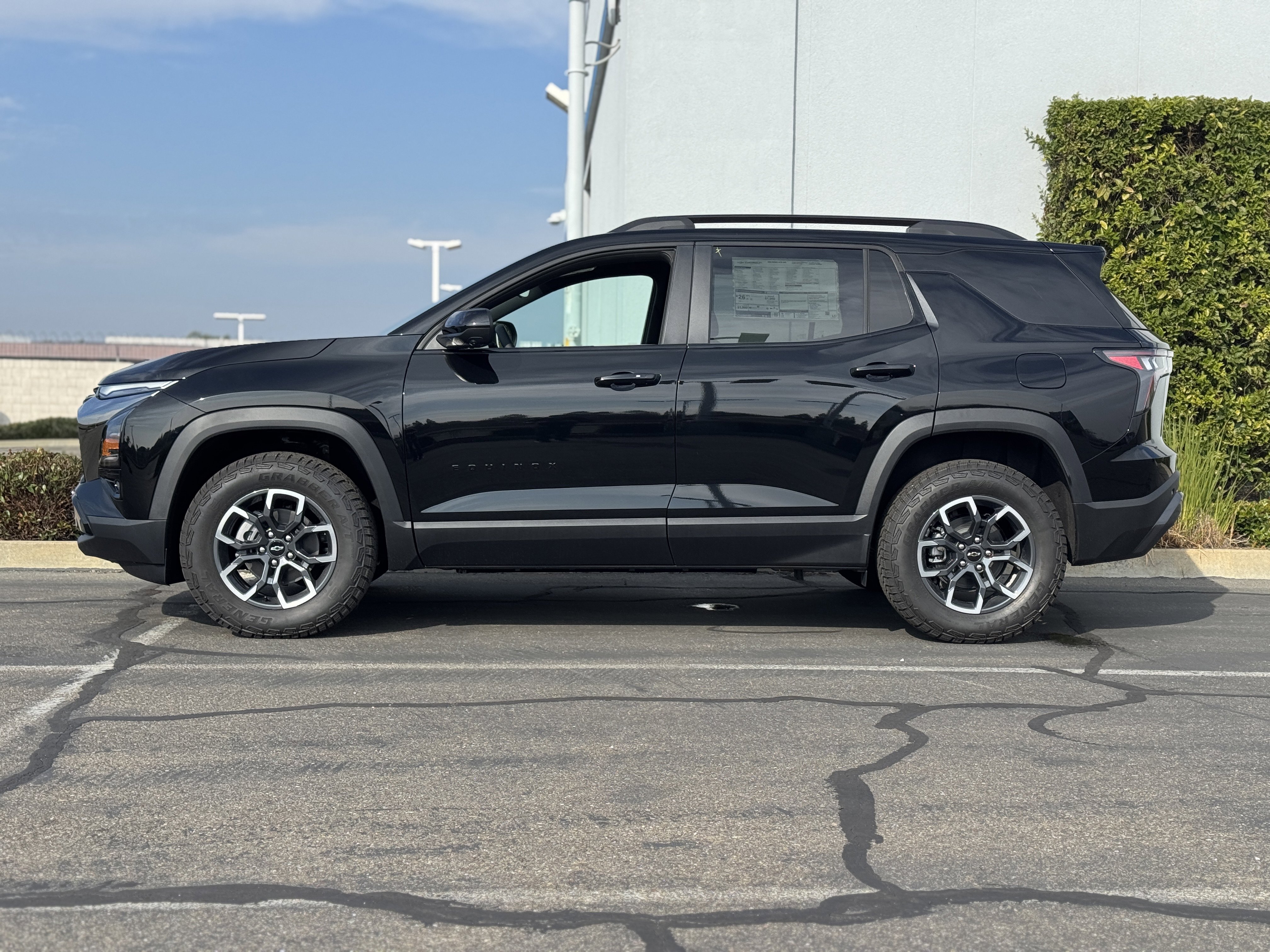 New 2026 Chevrolet Equinox ACTIV w/ Safety and Technology Package image 4