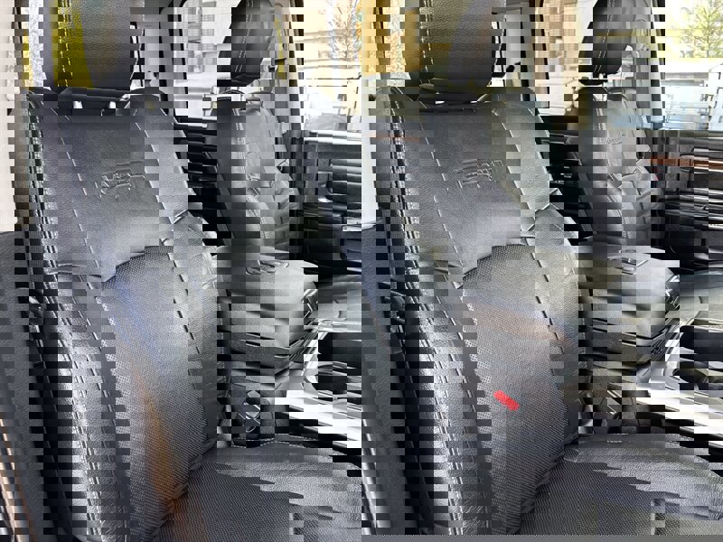 Used 2016 RAM 2500 Laramie image 32