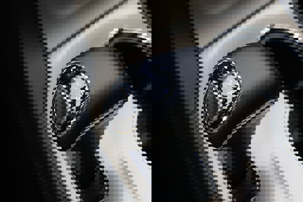 Used 2015 Jeep Grand Cherokee Limited w/ Luxury Group II image 27