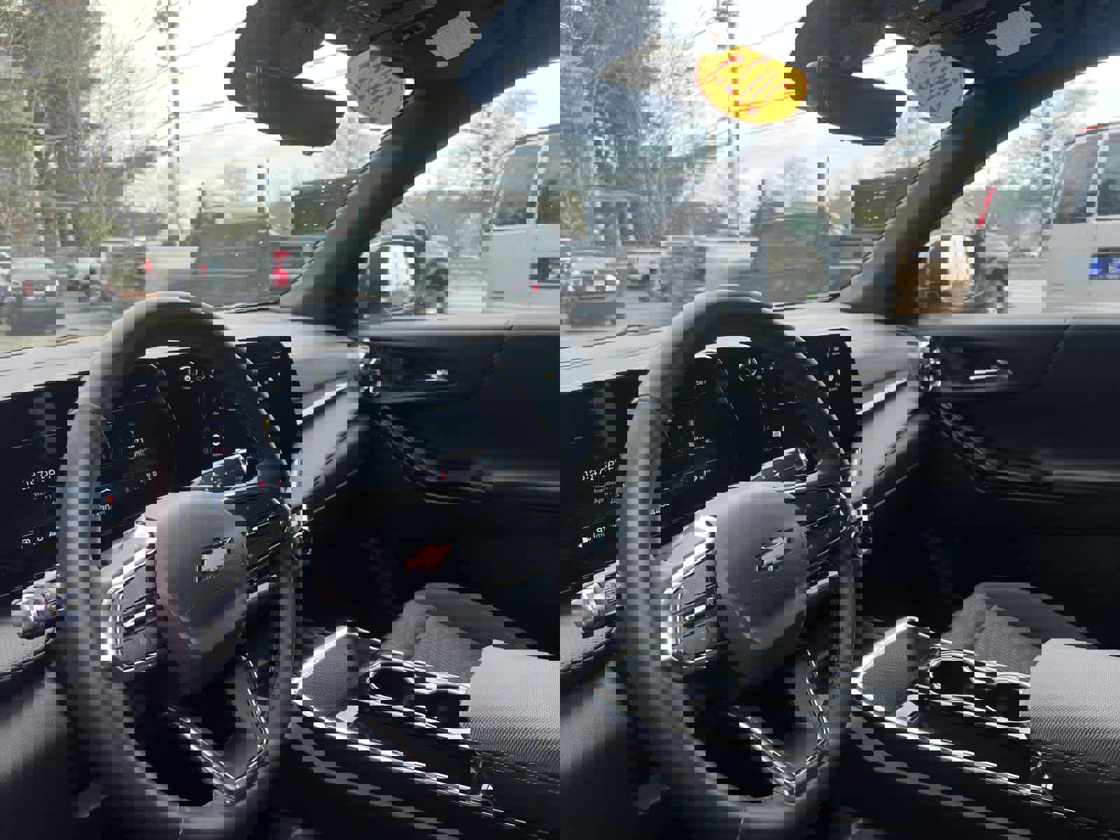 Certified 2025 Chevrolet Equinox LT w/ Safety and Technology Package AWD/4WD image 14