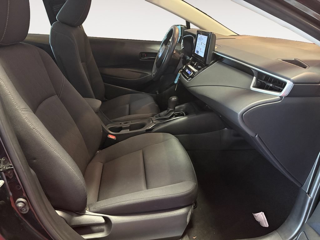 Used 2024 Toyota Corolla LE FWD image 15