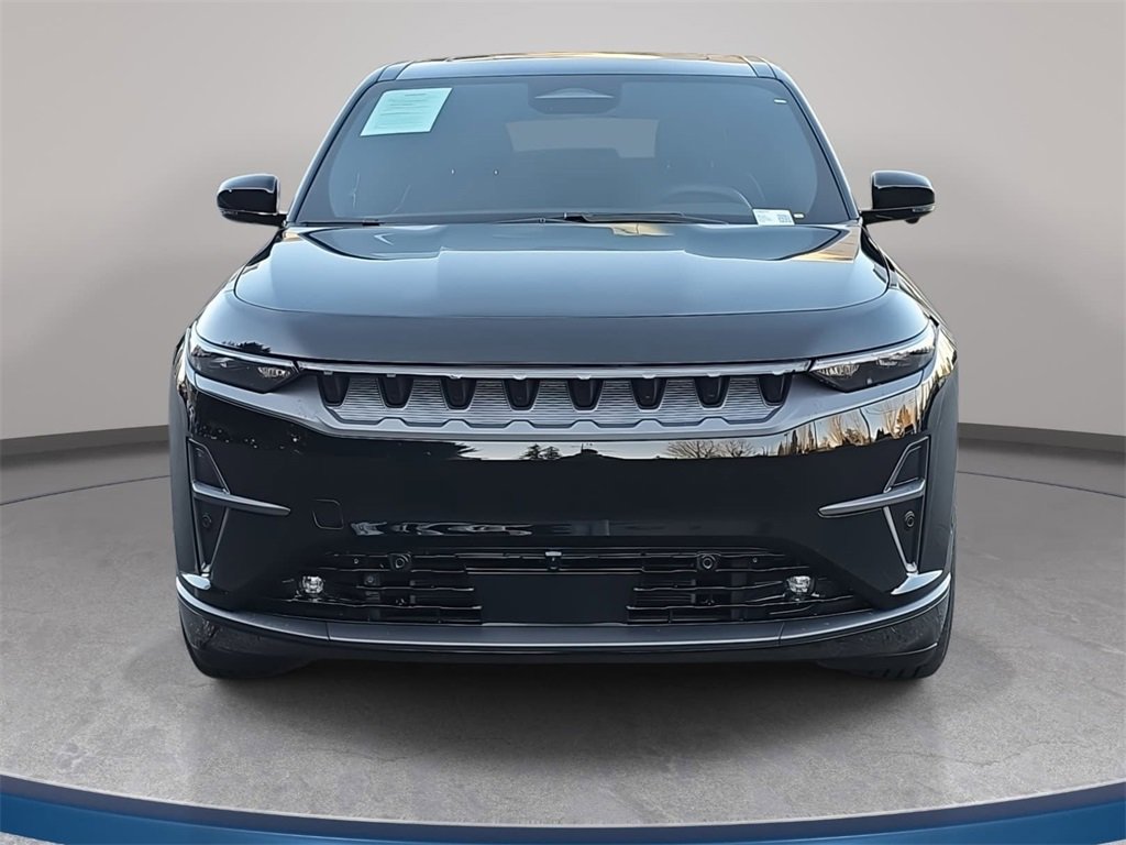 Used 2025 Jeep Wagoneer S Launch Edition image 3