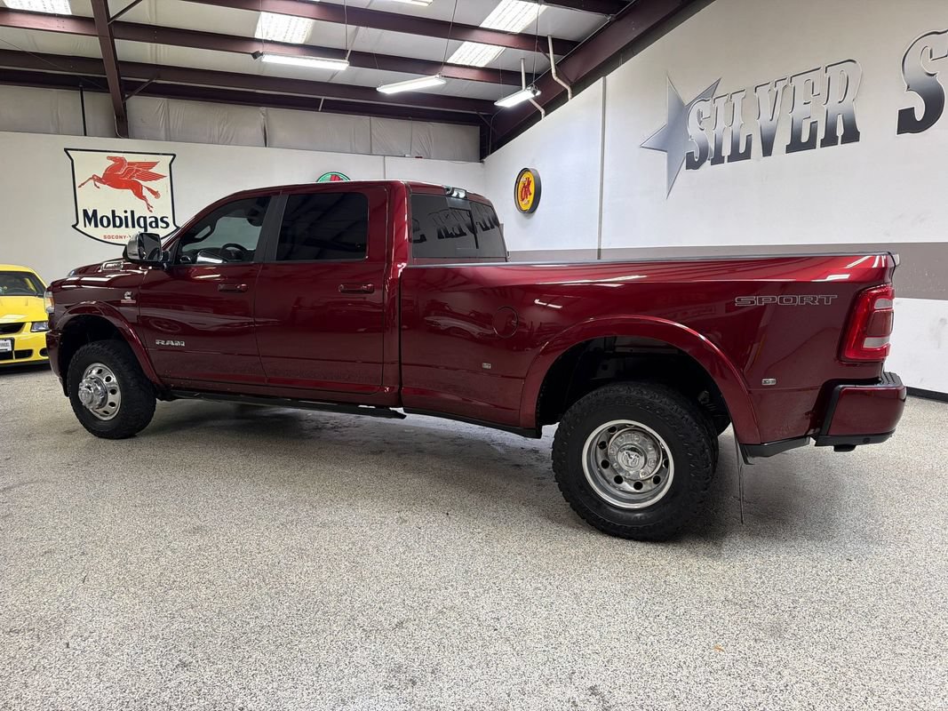 Used 2022 RAM 3500 Laramie AWD/4WD image 4