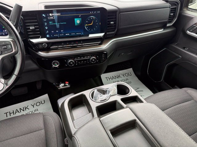 Used 2022 Chevrolet Silverado 1500 LT AWD/4WD image 23