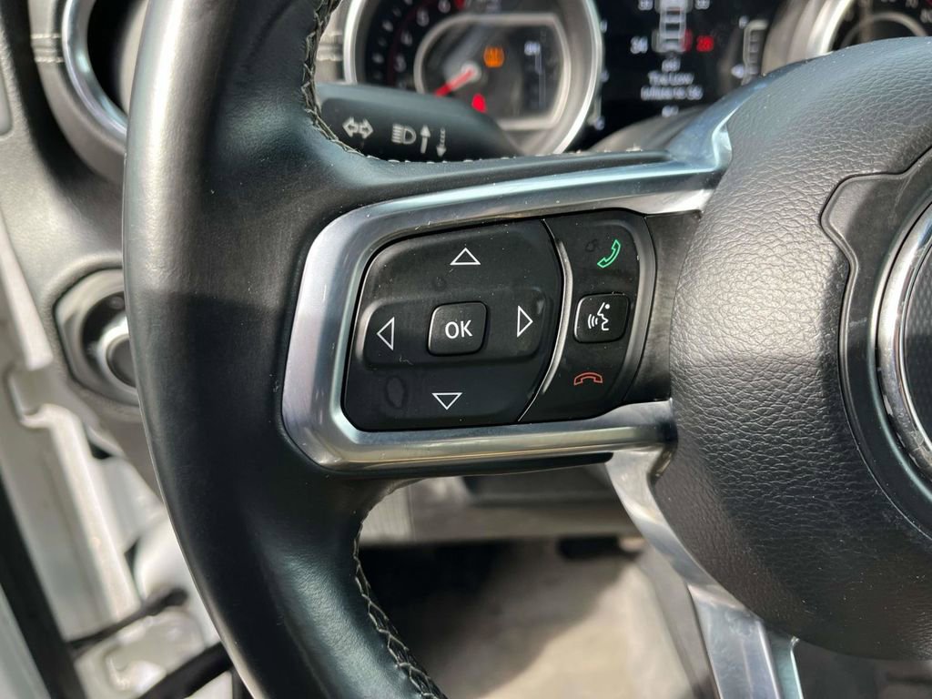 Used 2018 Jeep Wrangler Unlimited Sahara image 26