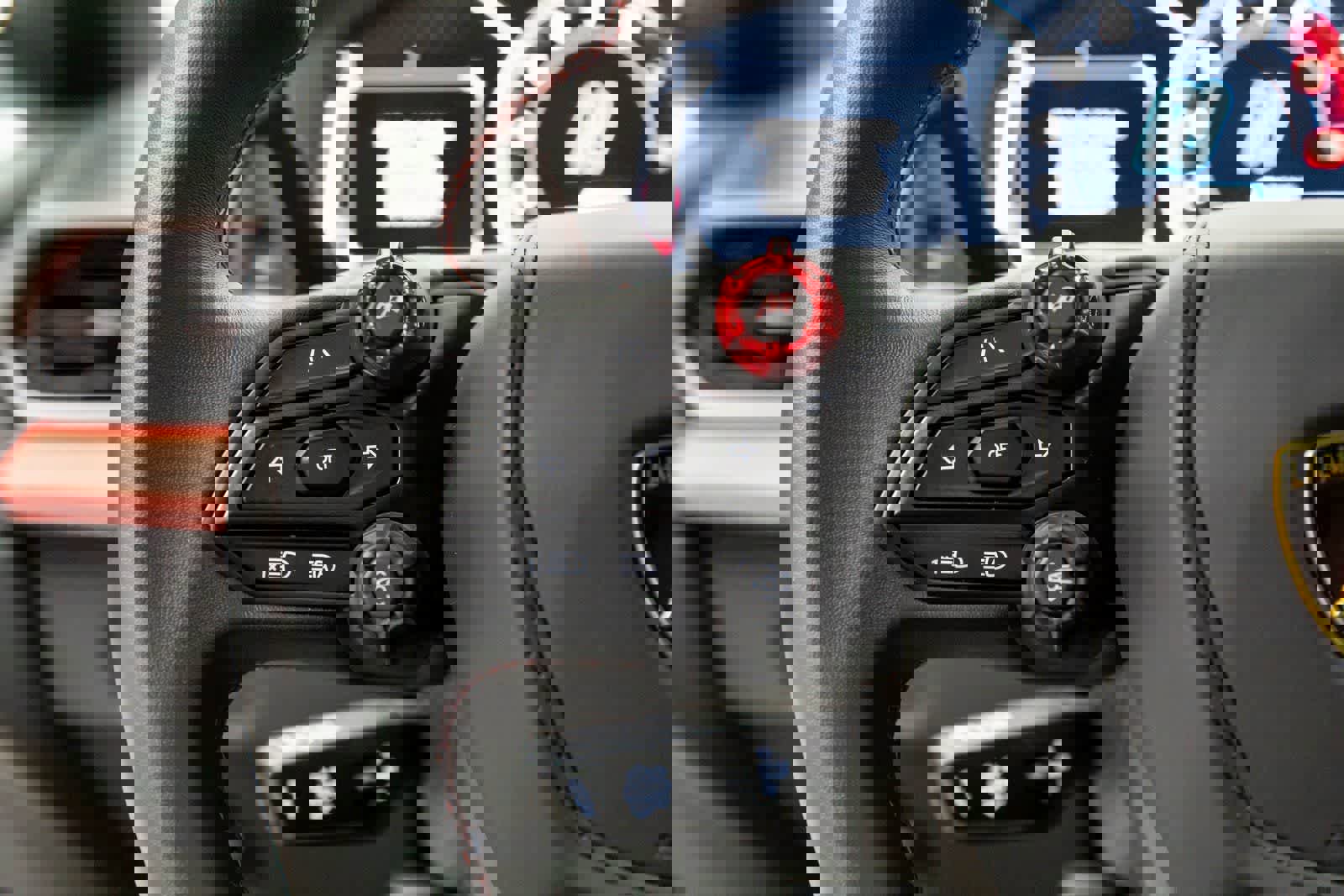 Used 2024 Lamborghini Revuelto image 27