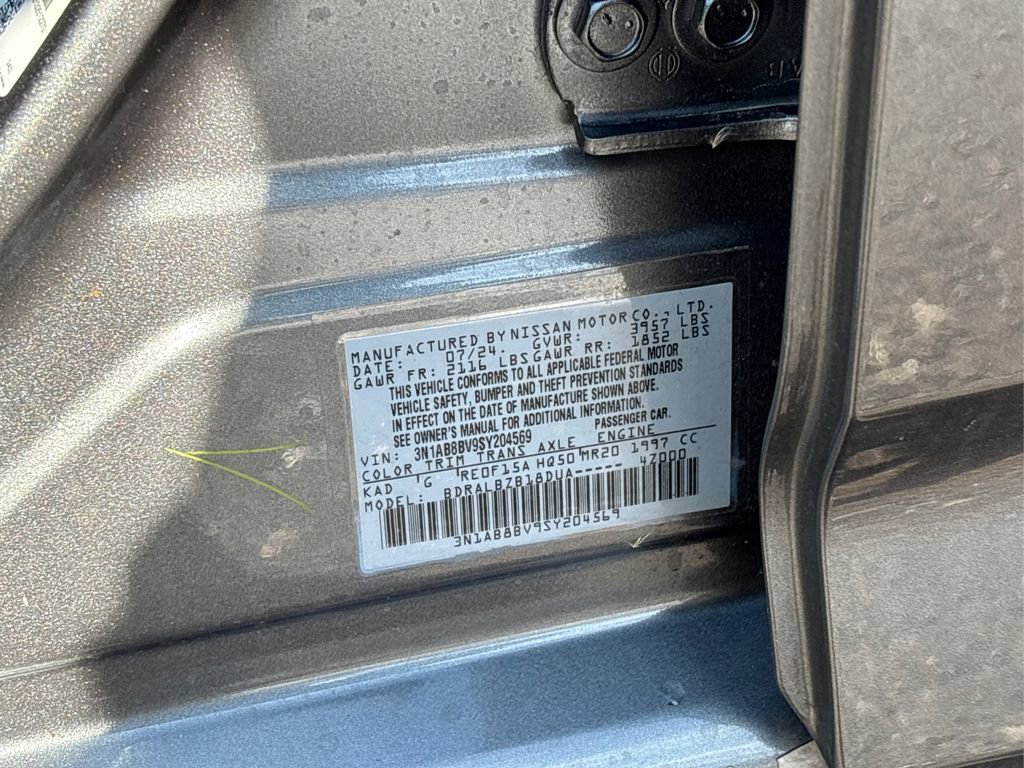 Used 2025 Nissan Sentra S image 14