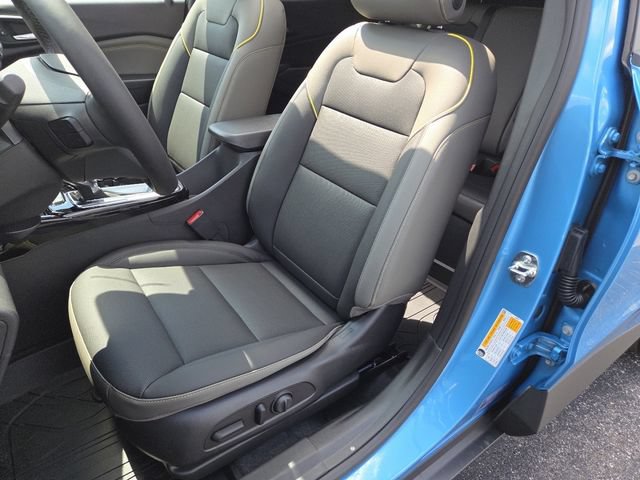 New 2026 Chevrolet Trax ACTIV w/ Sunroof Package FWD image 22