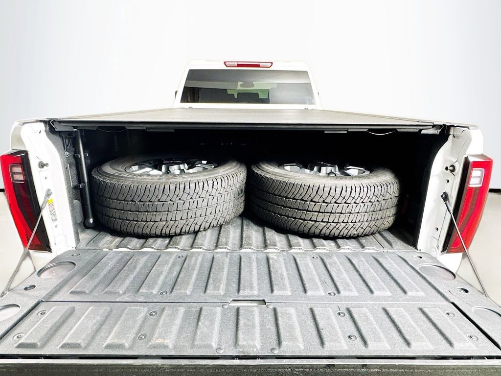 Used 2024 GMC Sierra 2500 SLT w/ SLT Convenience Package image 23