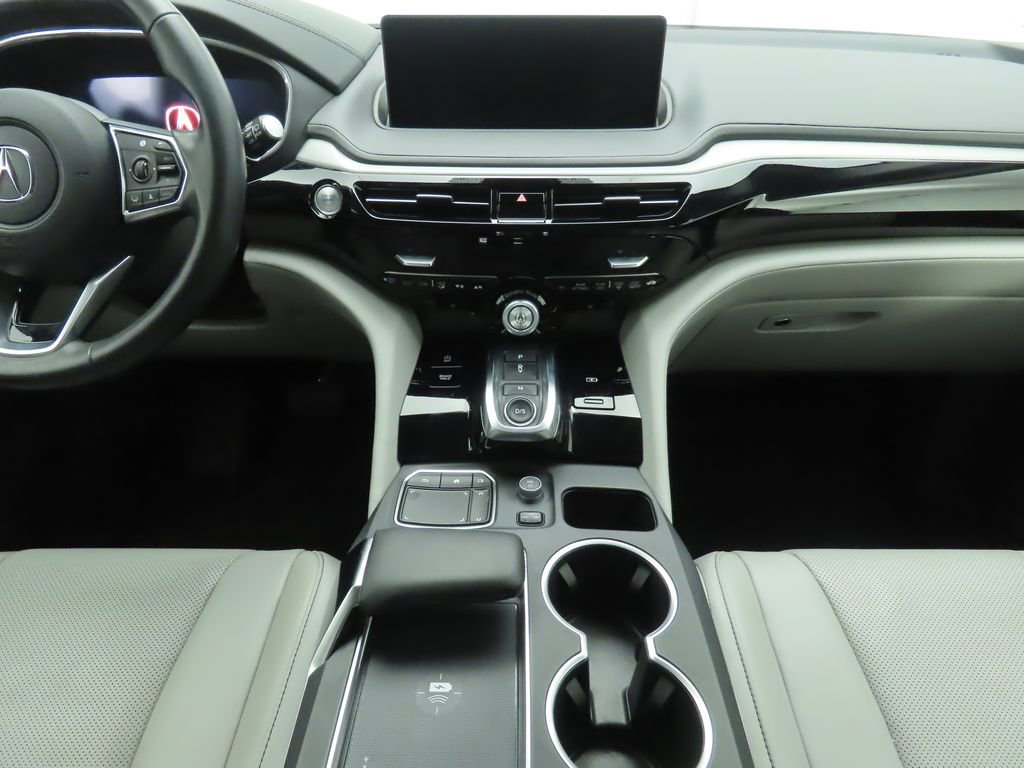 Used 2022 Acura MDX FWD w/ Technology Package image 13