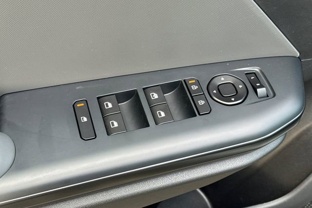 New 2026 Kia K4 FWD image 13