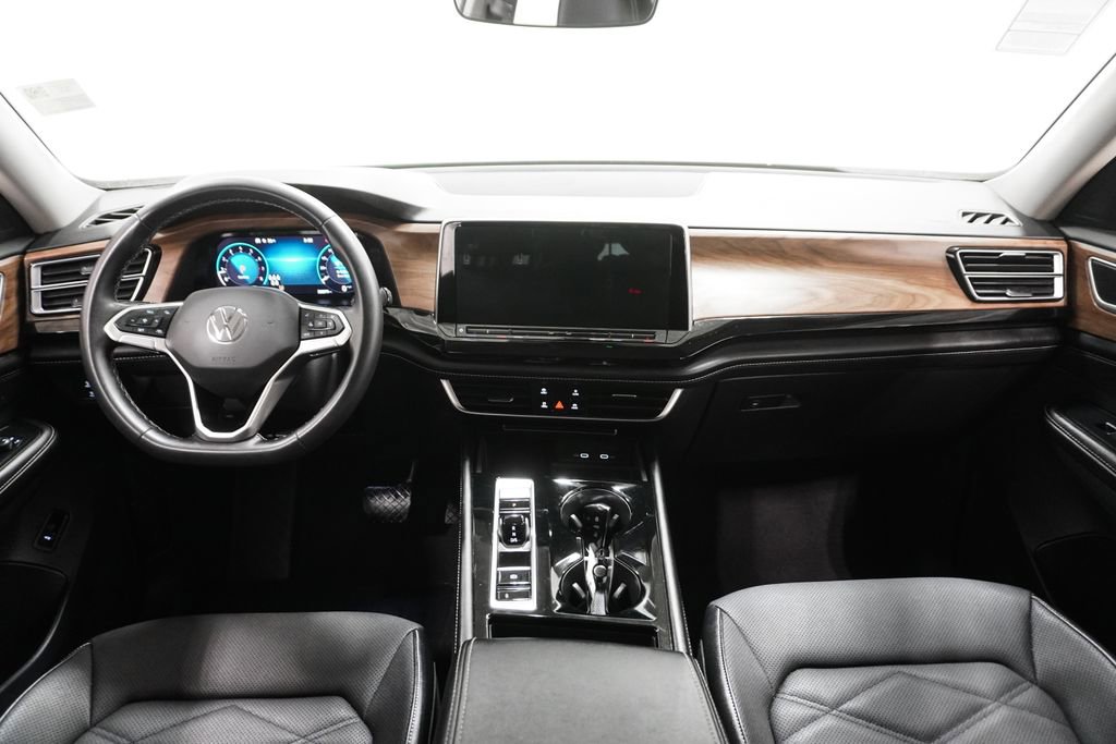Used 2024 Volkswagen Atlas SE image 13