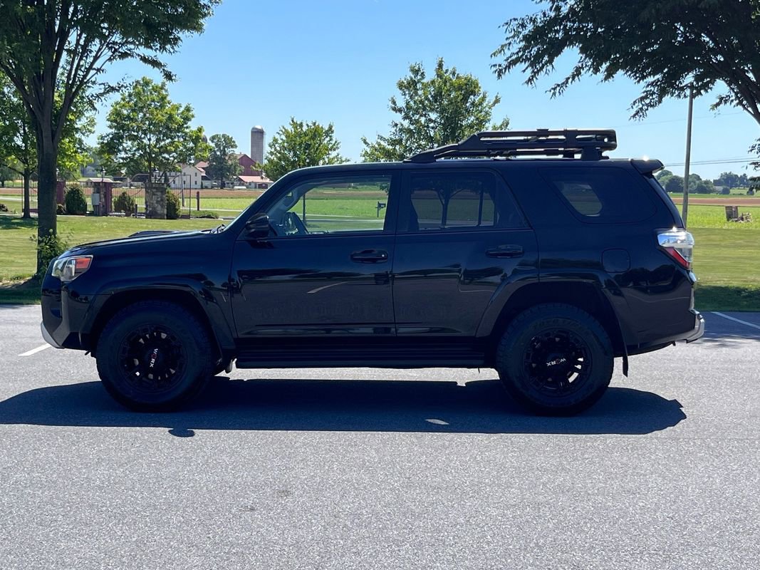 Used 2016 Toyota 4Runner Trail Premium AWD/4WD image 5
