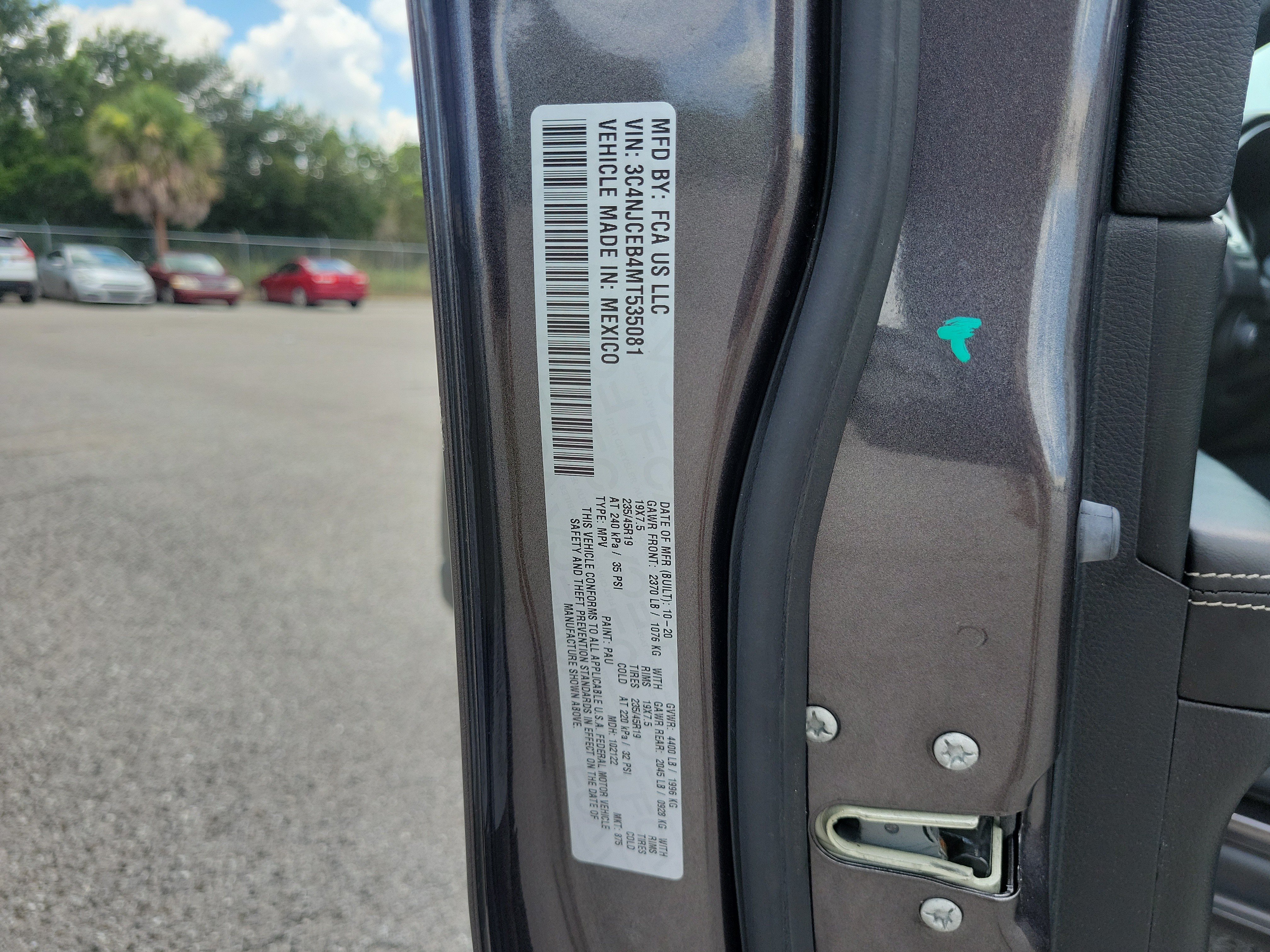 Used 2021 Jeep Compass Latitude FWD image 33