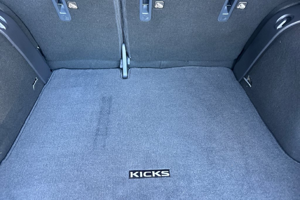 Certified 2024 Nissan Kicks SR w/ SR Premium Package FWD image 15