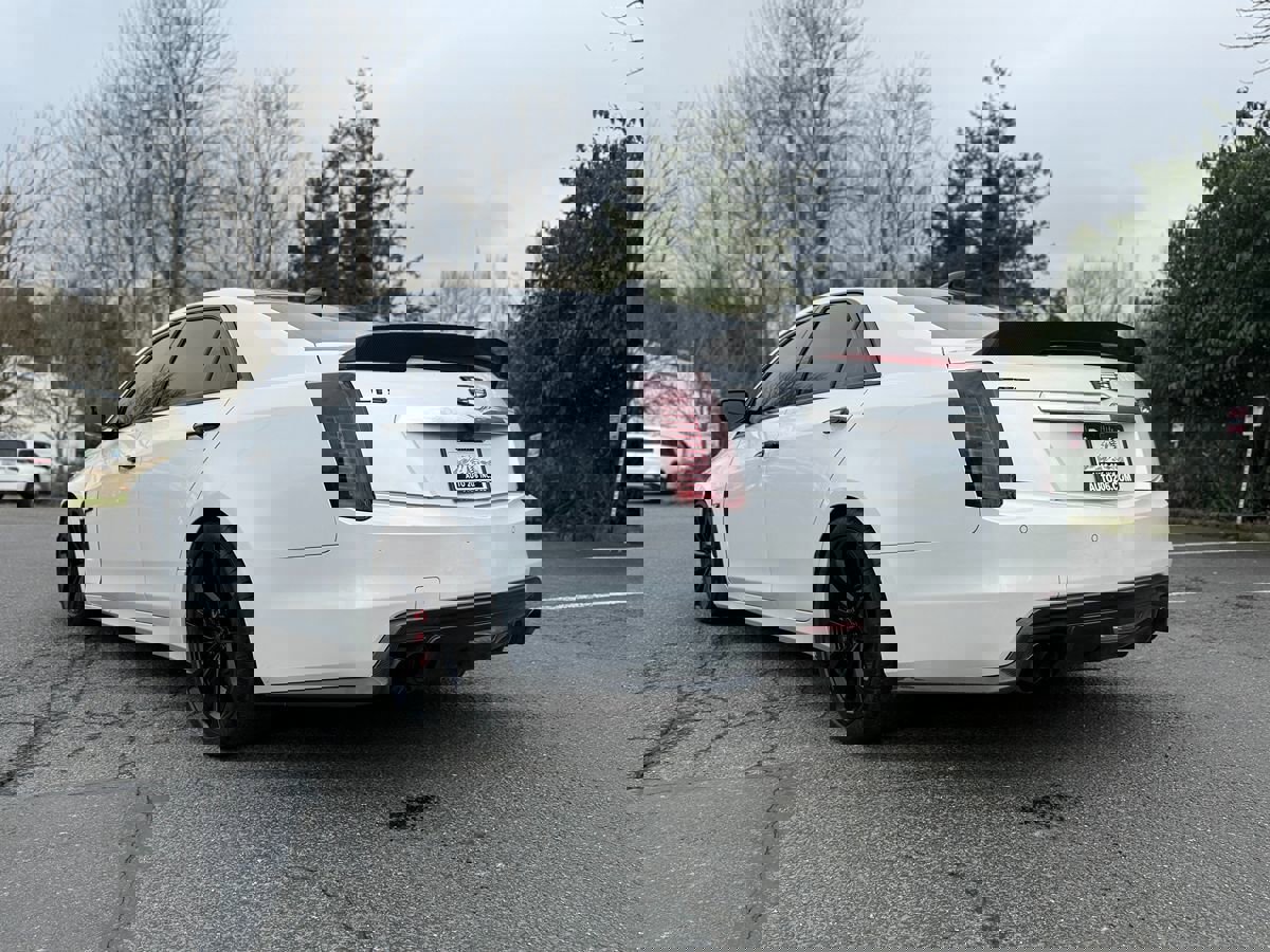 Used 2018 Cadillac CTS V w/ Carbon Fiber Package image 6