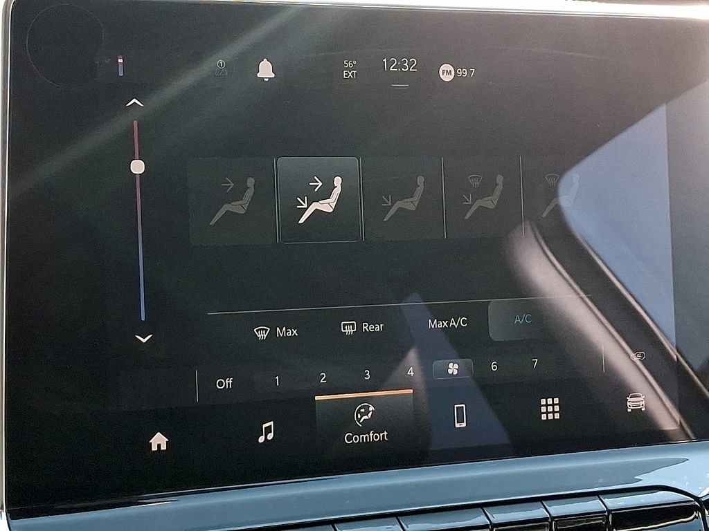 Used 2024 Jeep Compass Latitude image 15