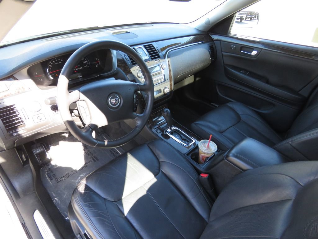 Used 2010 Cadillac DTS Luxury FWD image 11