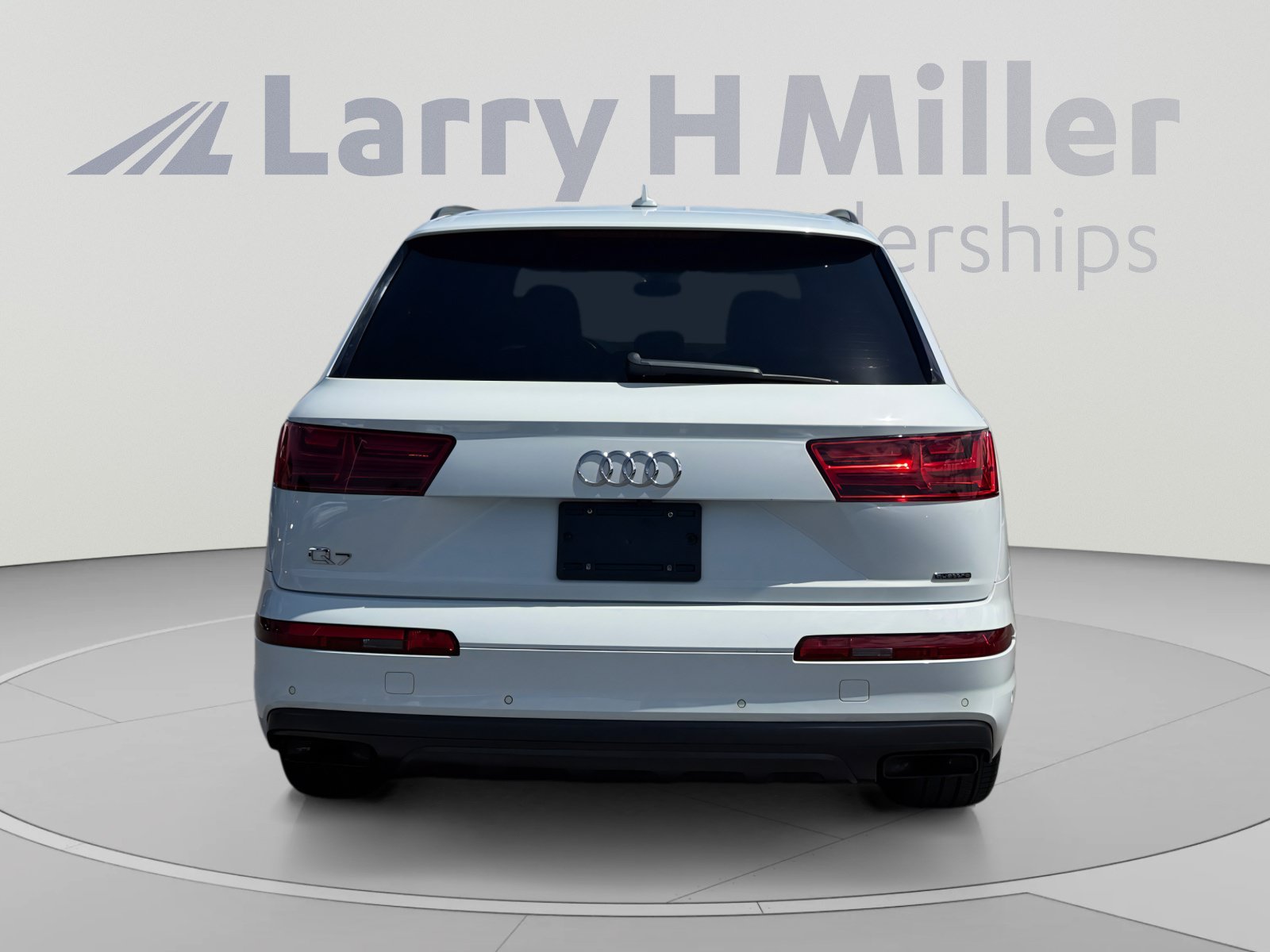 Used 2019 Audi Q7 3.0T Prestige w/ Prestige Package AWD/4WD image 4