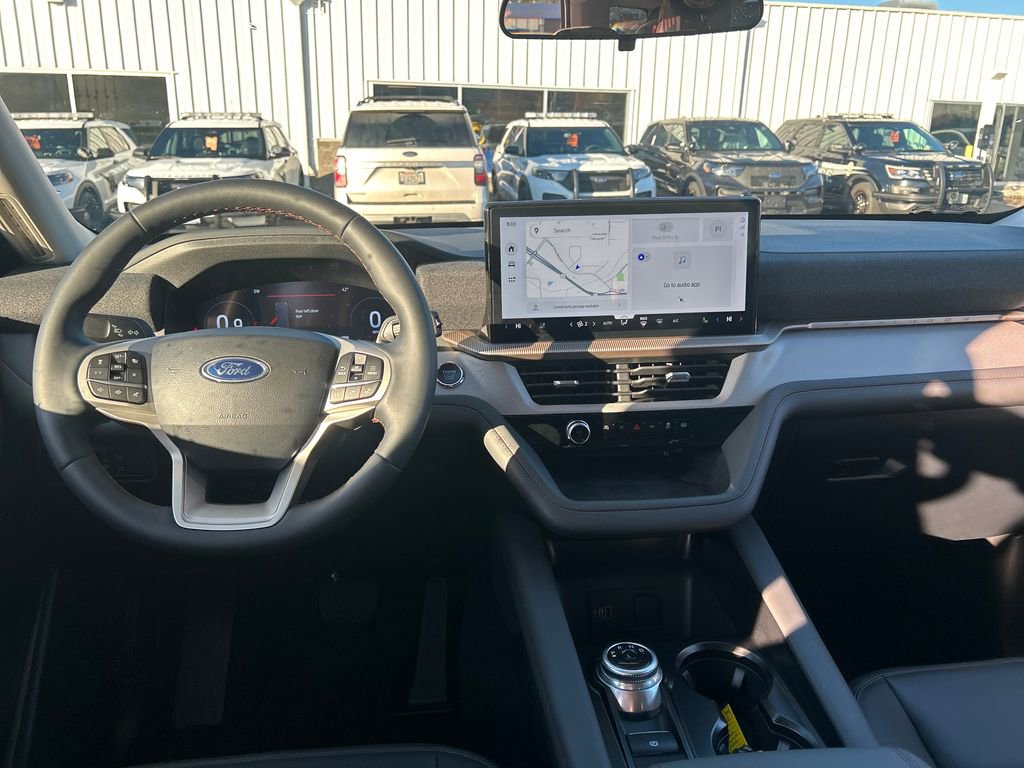 Used 2026 Ford Explorer Active w/ Active Comfort Package image 6
