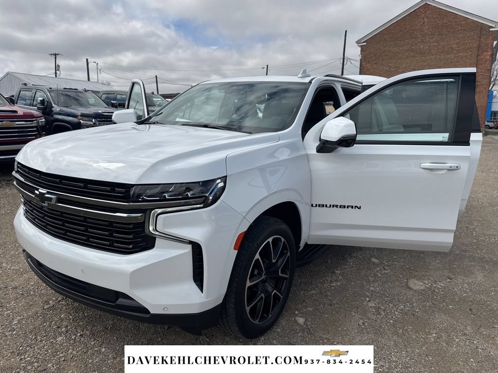 Used 2022 Chevrolet Suburban RST w/ Luxury Package AWD/4WD image 37