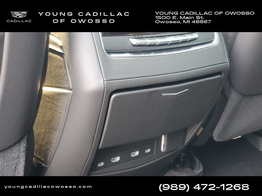 Used 2023 Cadillac Escalade ESV Sport Platinum w/ LPO, ONYX Package AWD/4WD image 32