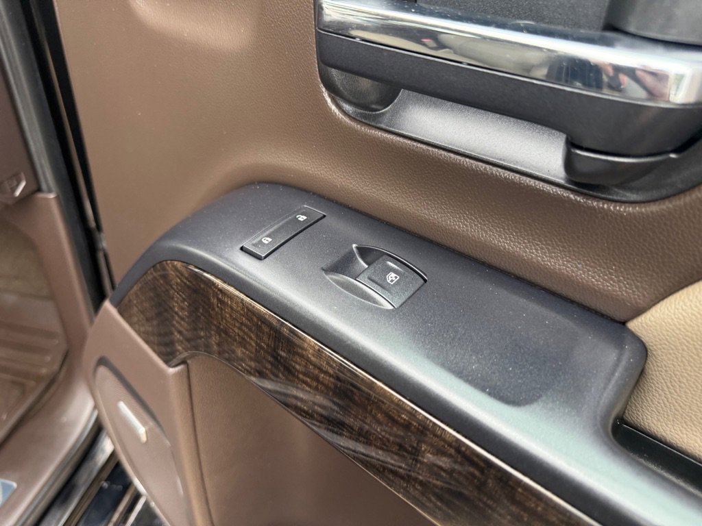 Used 2015 GMC Sierra 2500 Denali w/ Duramax Plus Package image 30