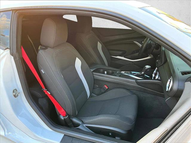 Used 2024 Chevrolet Camaro LT image 9