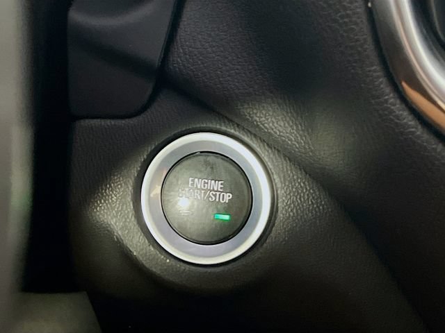 Used 2018 Chevrolet Equinox LT FWD image 15