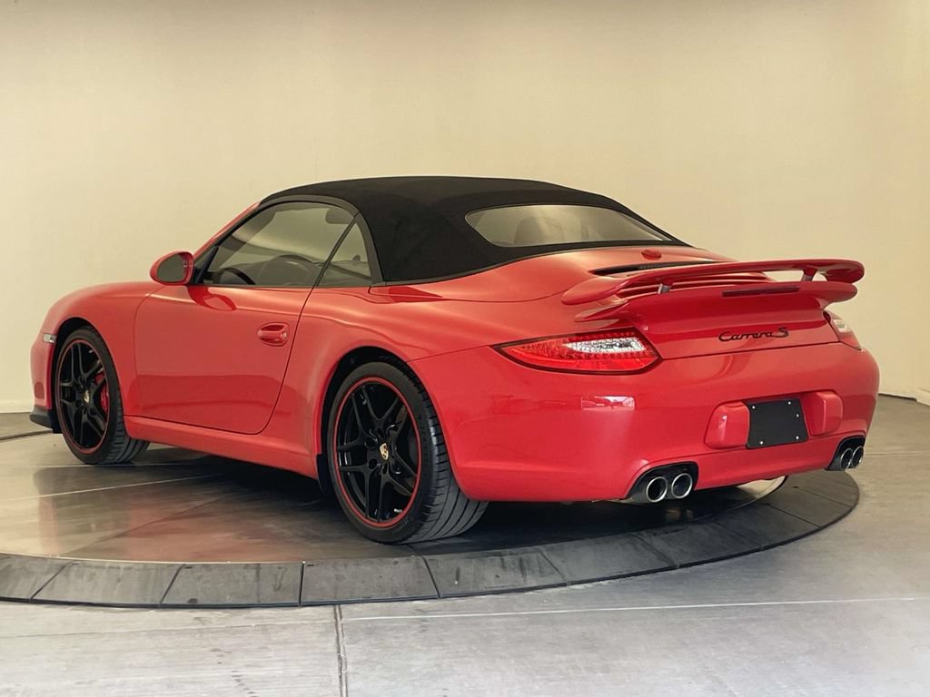 Used 2010 Porsche 911 Carrera S RWD image 3