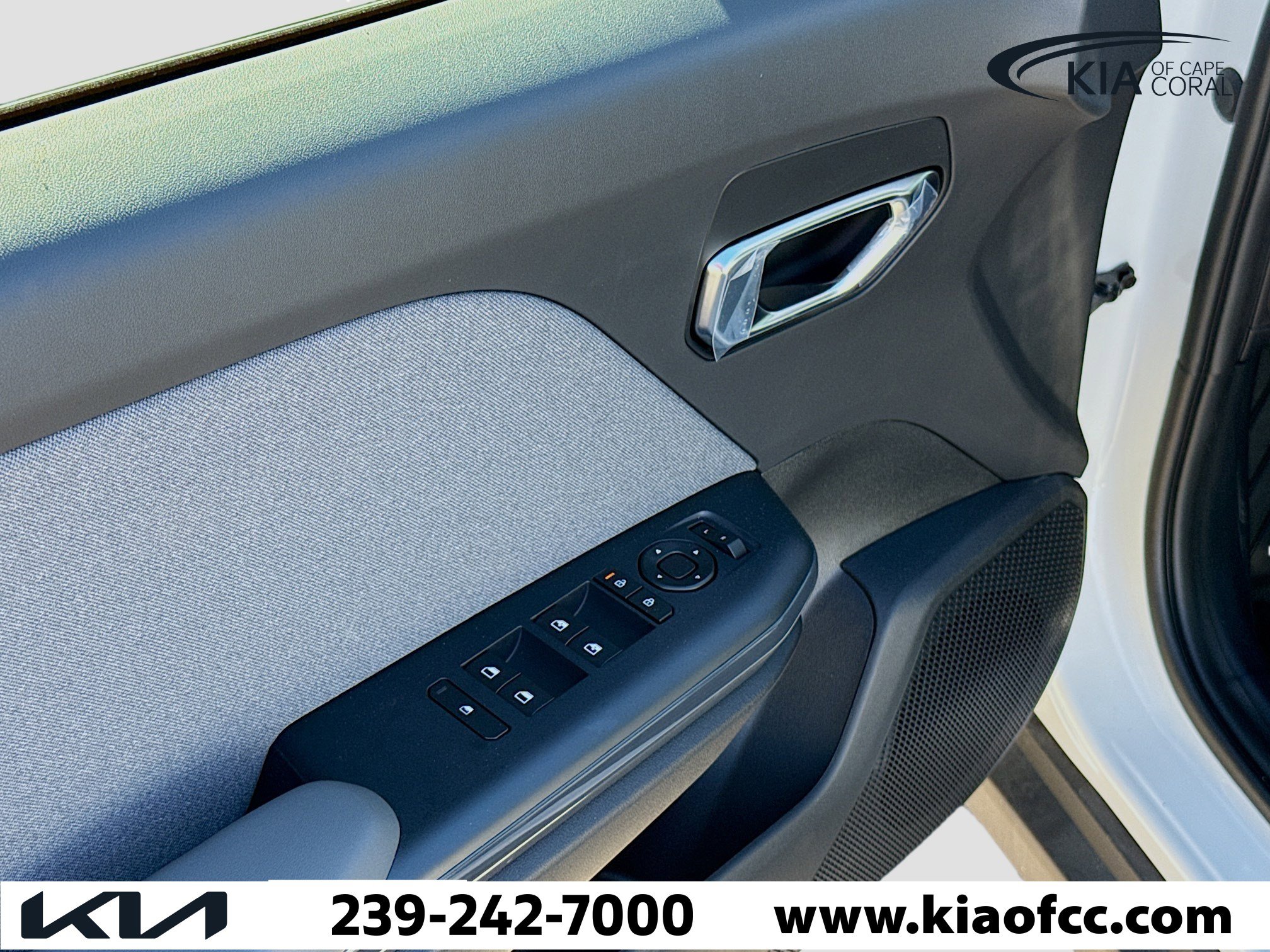 New 2025 Kia K4 EX image 20