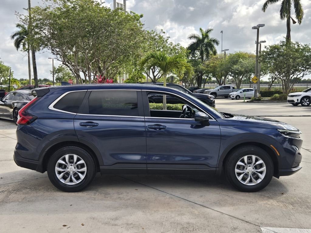 Certified 2025 Honda CR-V LX image 3