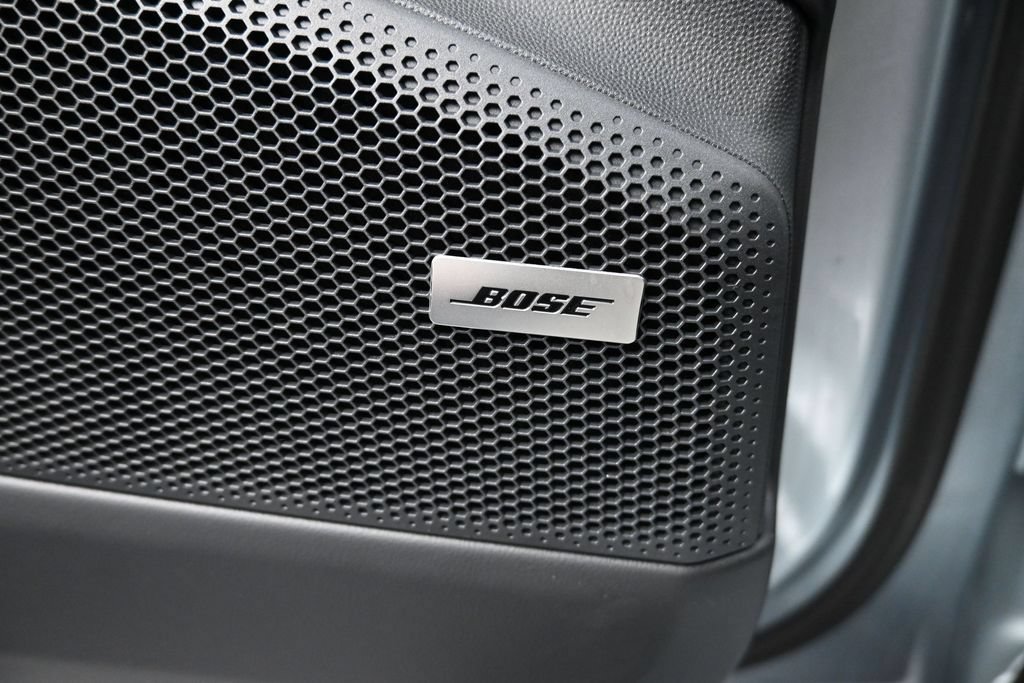 Certified 2025 Porsche Macan Electric RWD image 24