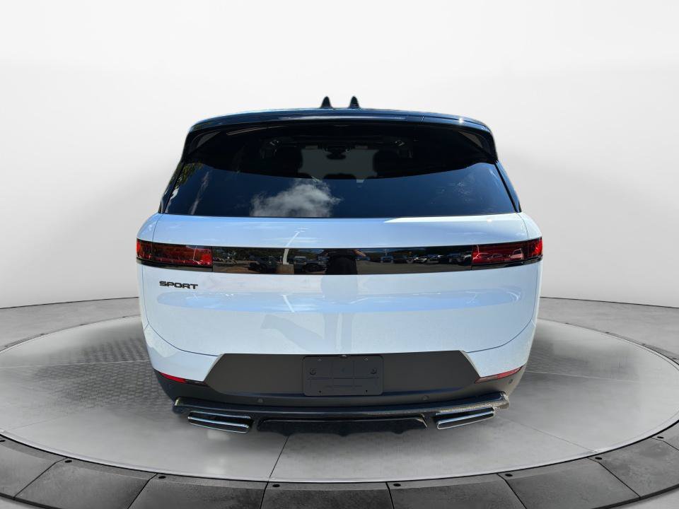 New 2026 Land Rover Range Rover Sport SE AWD/4WD image 14