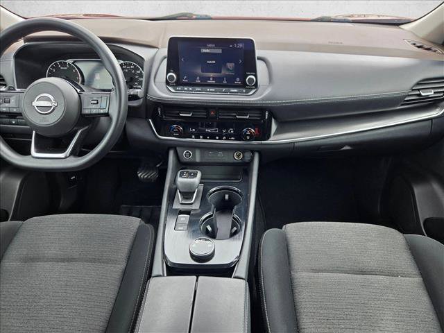 Used 2022 Nissan Rogue SV AWD/4WD image 15