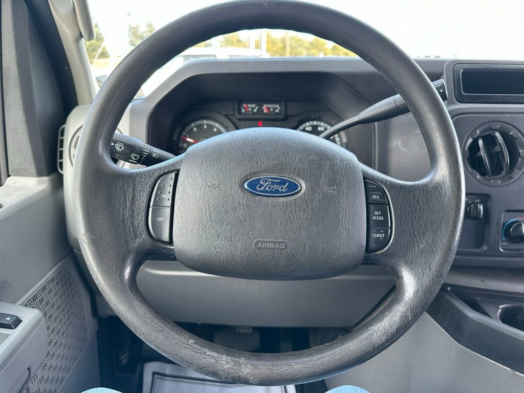 Used 2014 Ford E-250 and Econoline 250 w/ Power Group RWD image 24