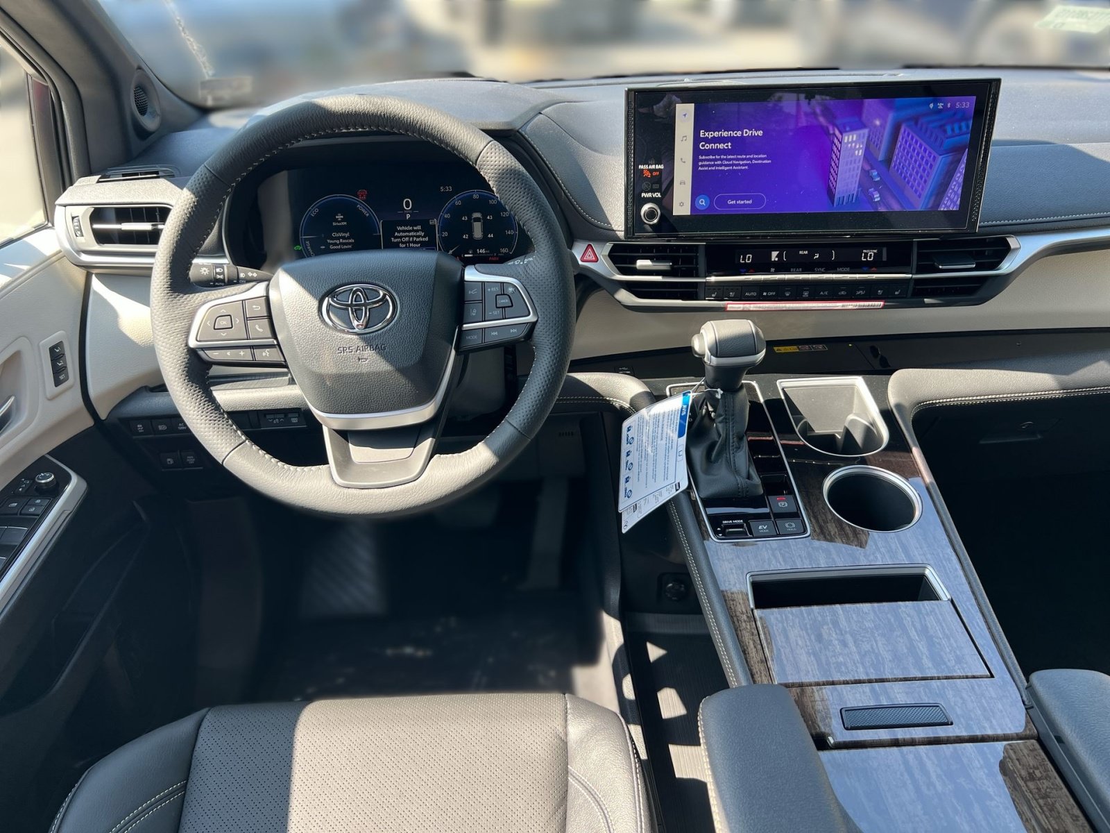New 2026 Toyota Sienna Platinum AWD/4WD image 18