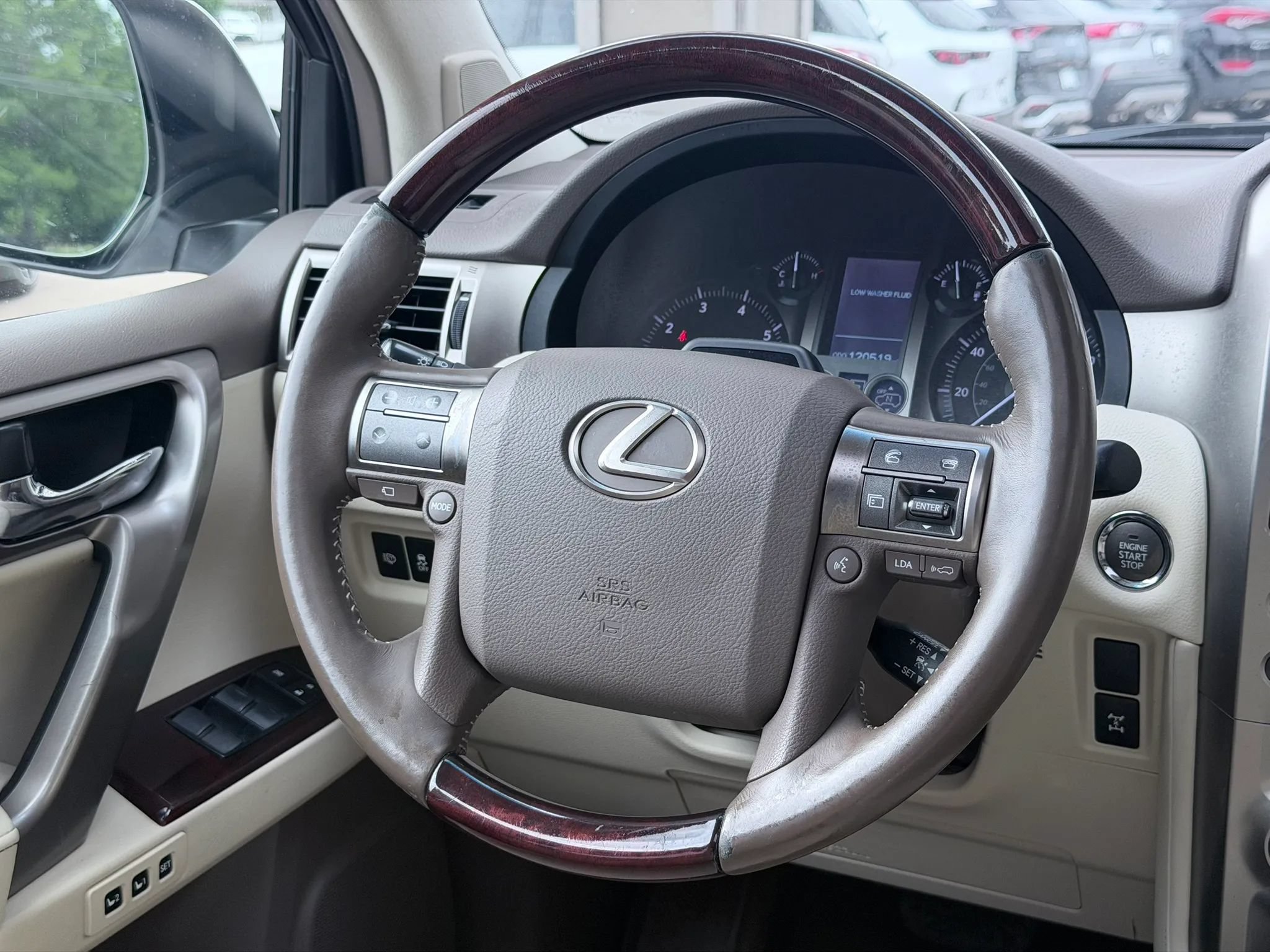 Used 2017 Lexus GX 460 Luxury AWD/4WD image 33