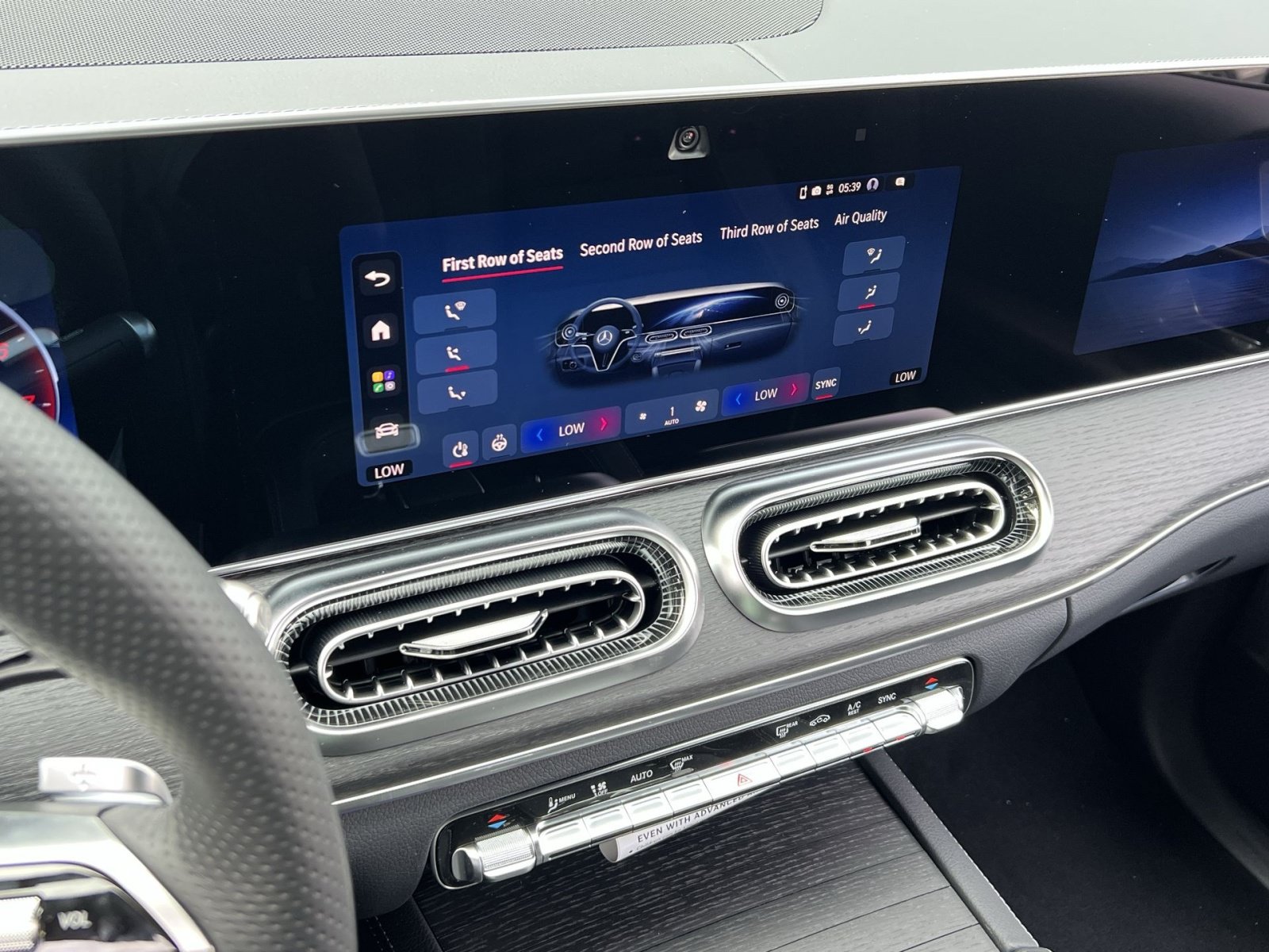 New 2027 Mercedes-Benz GLS 450 4MATIC image 26